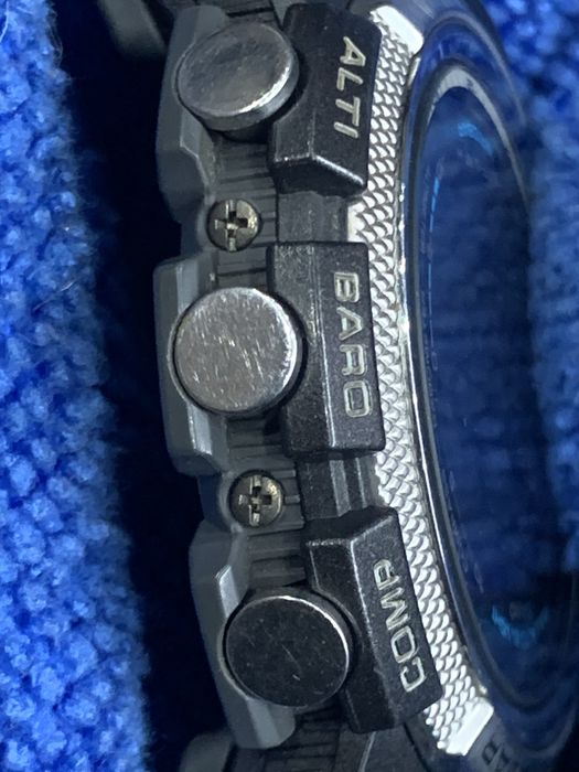 CASIO protrek часы .