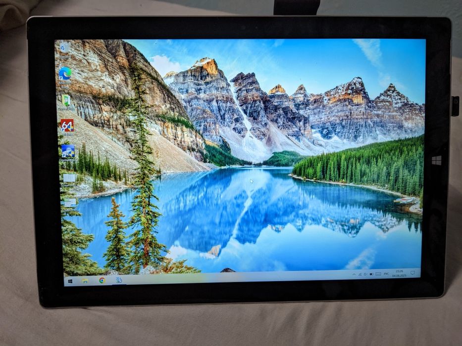 Microsoft Surface Pro 3  i5/4Gb/128Gb трещины на экране
