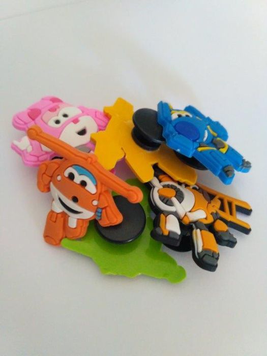 Pins dos Super Wings para crocs ou pulseiras