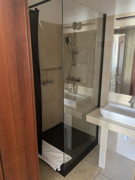 Kabina prysznicowa z brodzikiem komplet