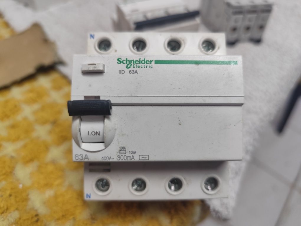 Interruptor Diferencial Residual (IDR) Schneider Electric IID 63A.