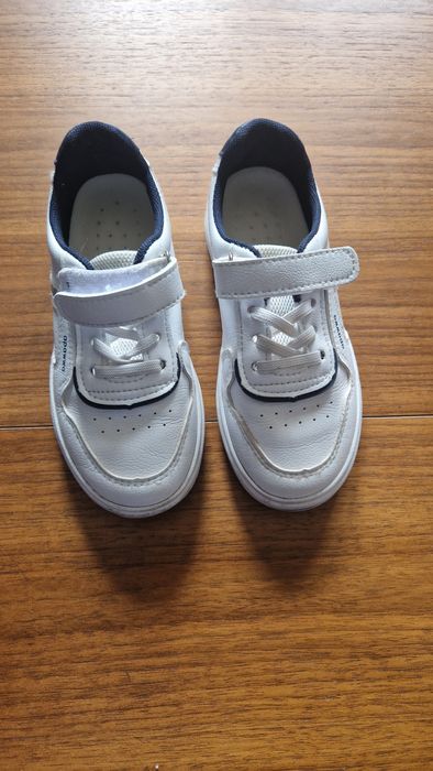 Białe buty chłopięce snickersy rozmiar 29