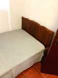 Cama com estrado e colchão