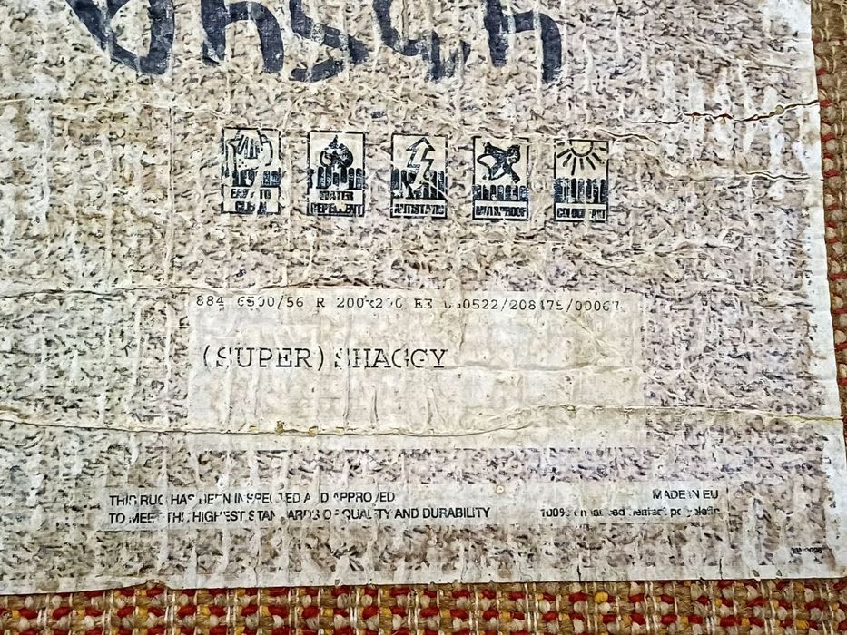 Килим  пухнастий розмір 2х2.1м