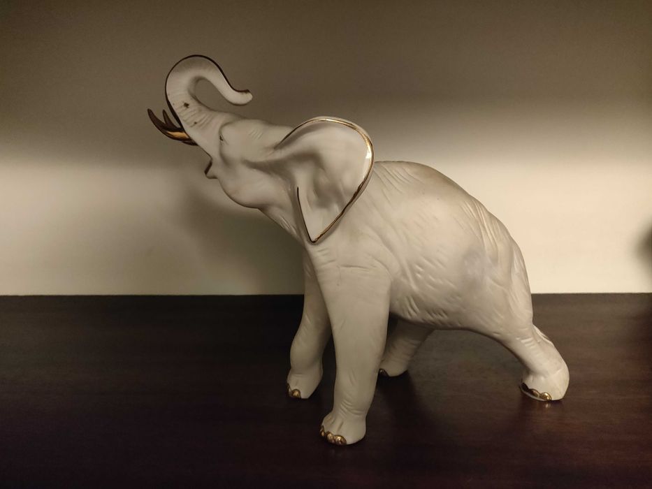 Elefante estátua