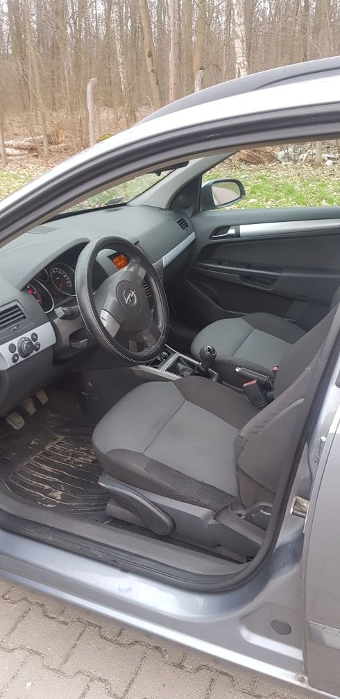 Opel Astra H 1.7 CDTI