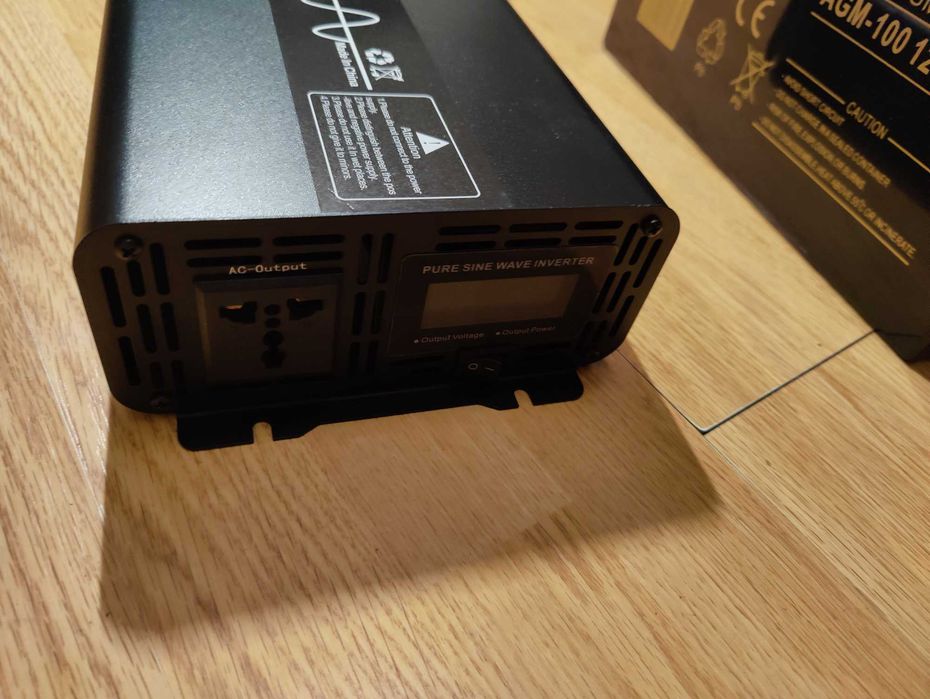 Продам новий інвертор EAFC 5000 12В на 220В з потужністю 2800/5000 Вт