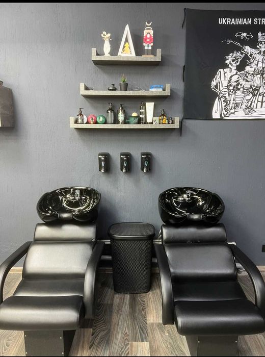 Продаж обладнання та меблів для барбершопу, салону краси\перукарні.