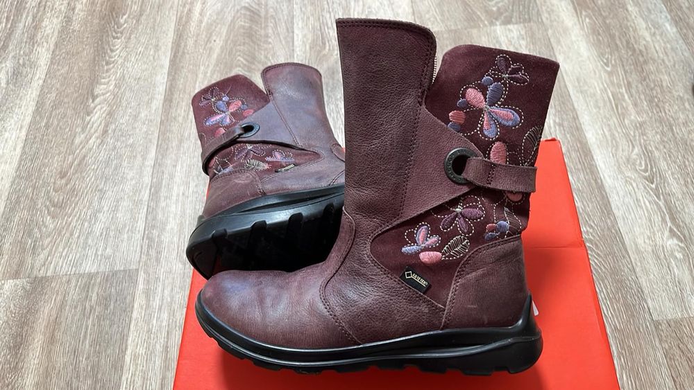 Черевики ессо, чоботи дівчинка