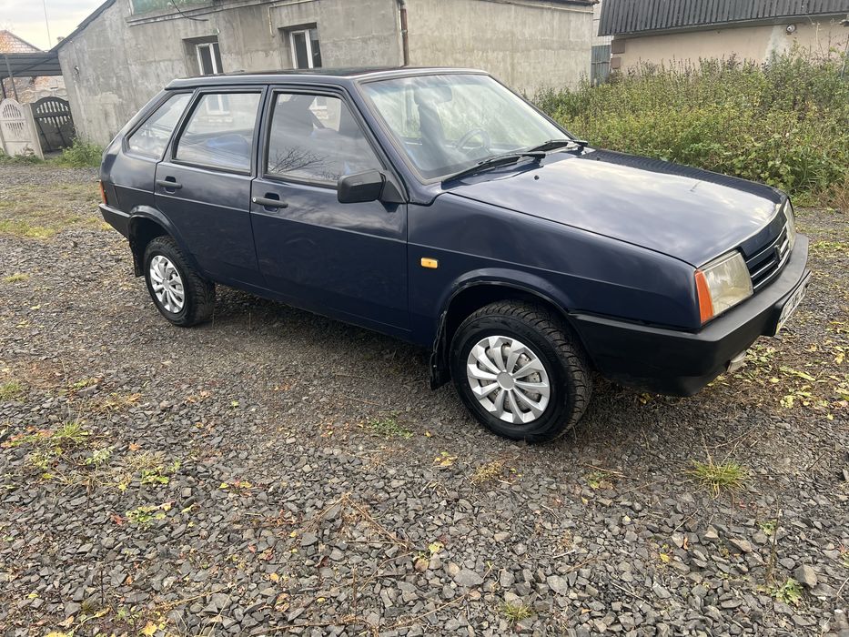 Автомобіль Ваз 2109 В гарному стані