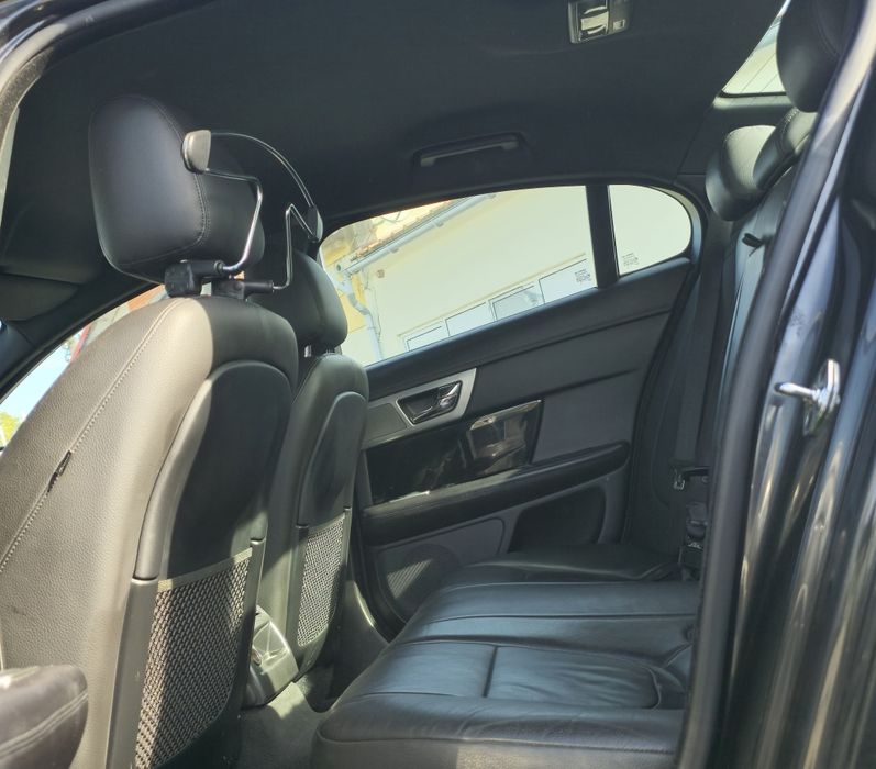 Jaguar xf 2.2d 160 000 klm blak edition R