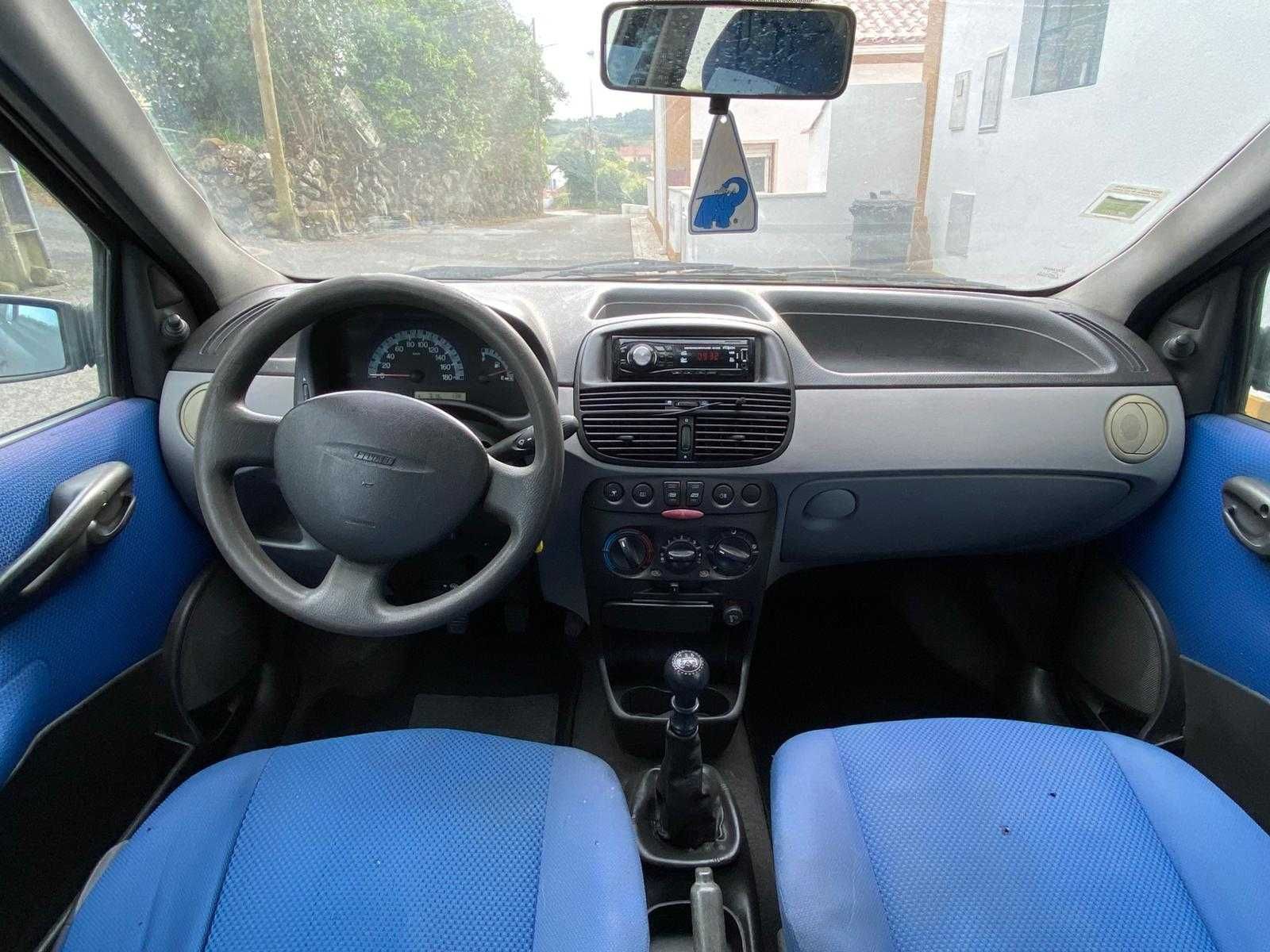 Fiat Punto 1.2i - Ano 2000