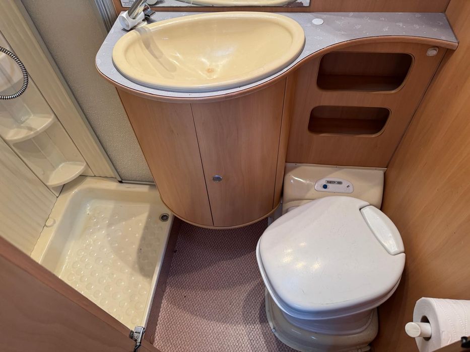 Autocaravana capucine 6 dormidas