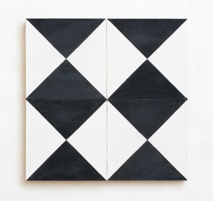 Mosaico Hidráulico Verdadeiro produzido manualmente Preto e Branco