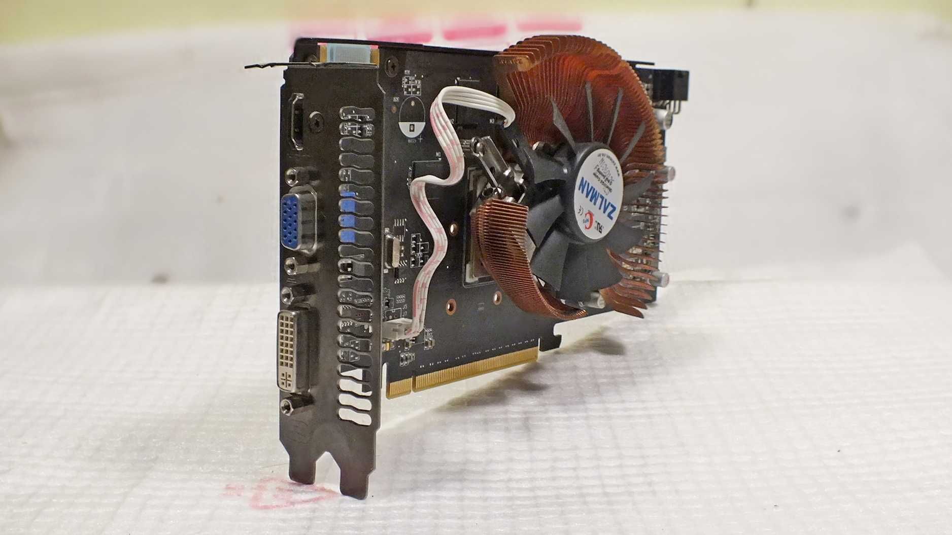 Видеокарта ASUS Nvidia GeForce GTS 450  1Gb DDR5  128 bIt