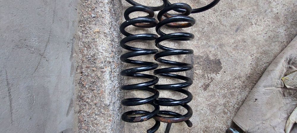 Пружини Peugeot 607