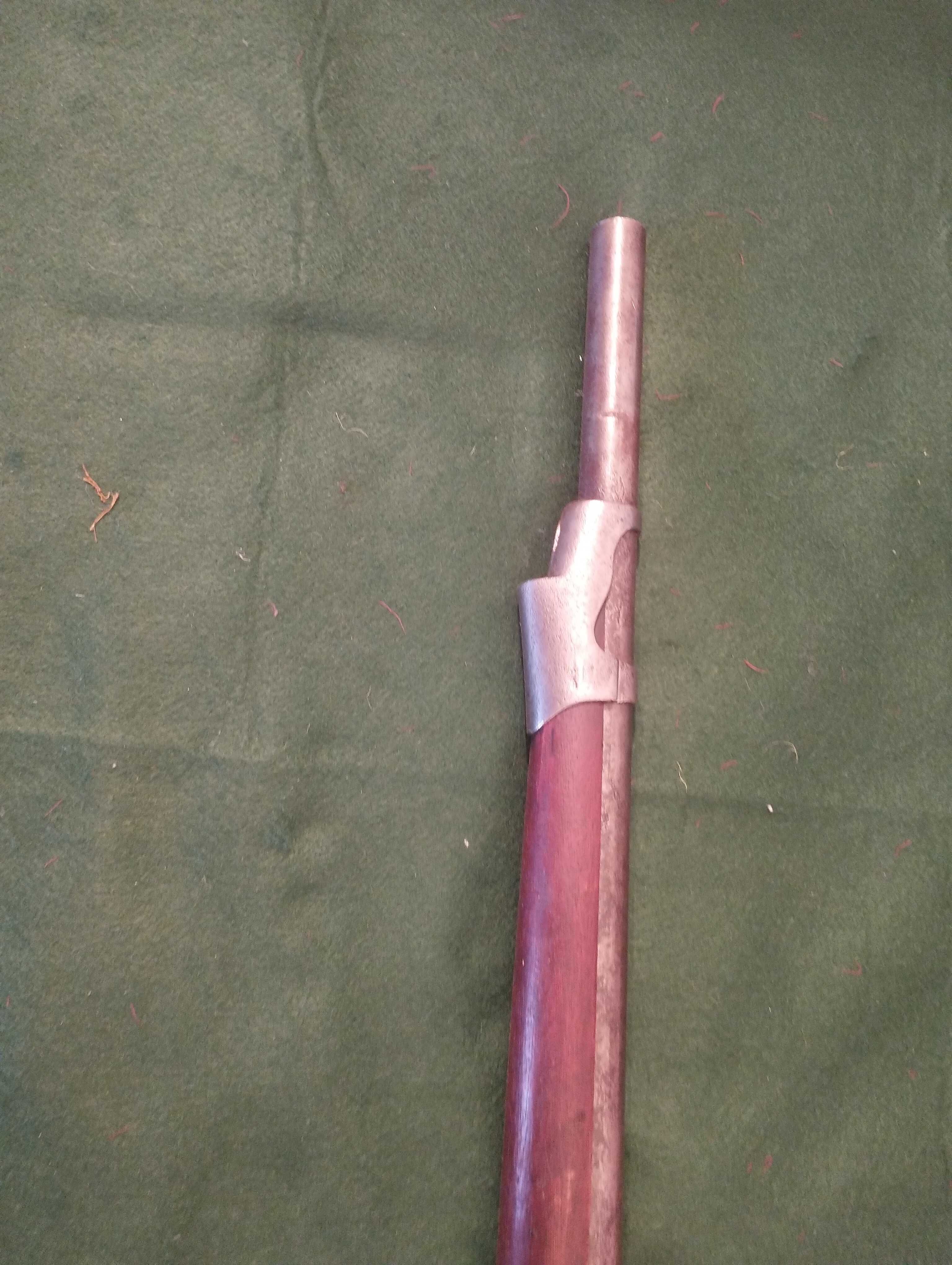 Rifle de percussão italiano de Nápoles, meados do século XIX (1822)
