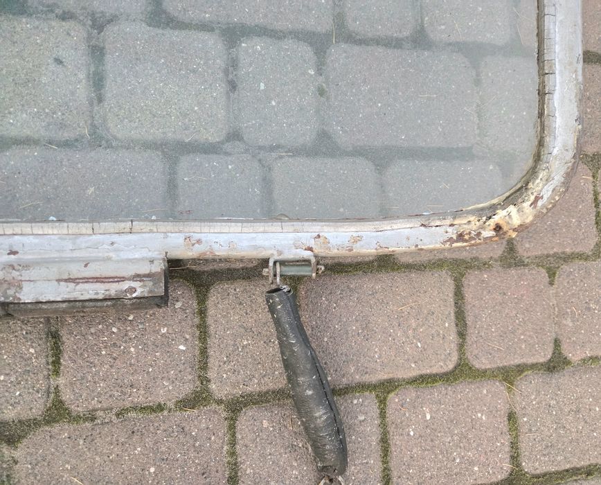 Ursus C328, C325, C330 Szyba kabiny rurkowej