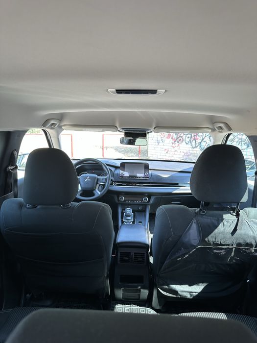 Mitsubishi Outlander 2022 | 2.5 л | AWD |