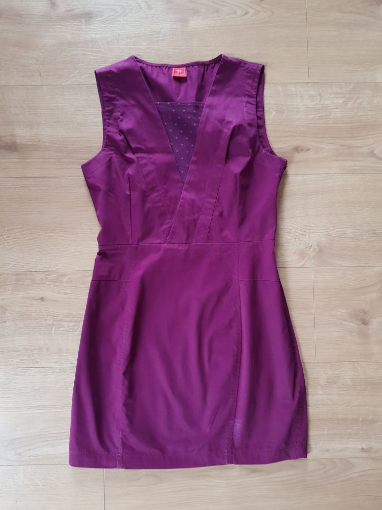Elegancka fioletowa sukienka dopasowana, koktailowa, rozmiar M