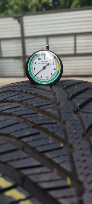 225/55/16 Goodyear Vector 4 seasons 19r.