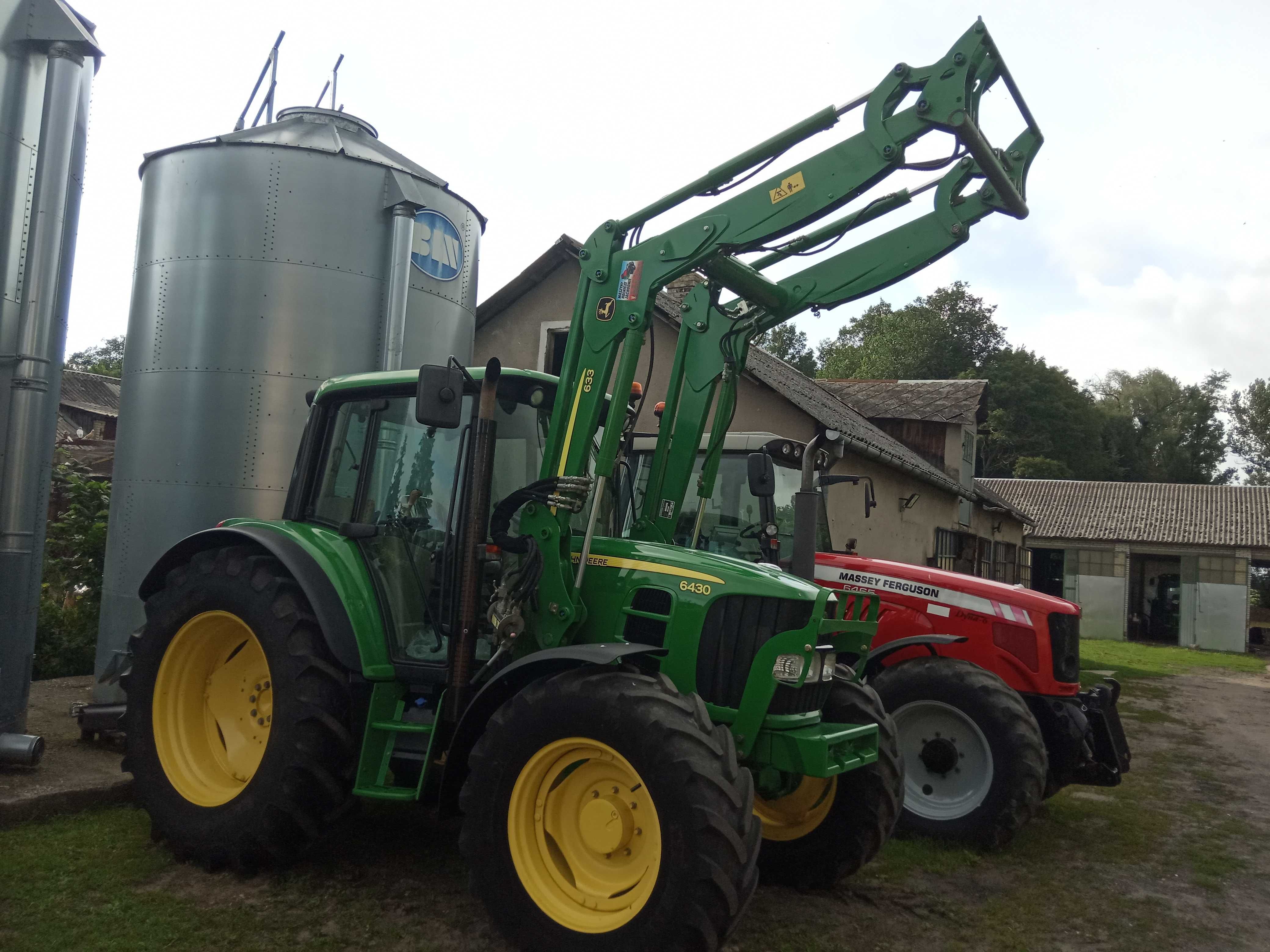 John Deere 6430 z ładowaczem