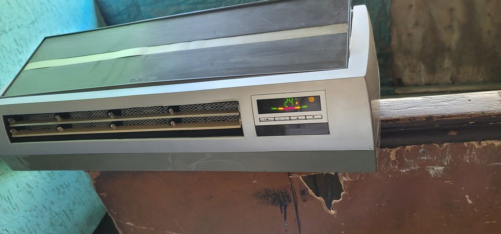 Обігрівач настінний Елемент CWH-3030LTI