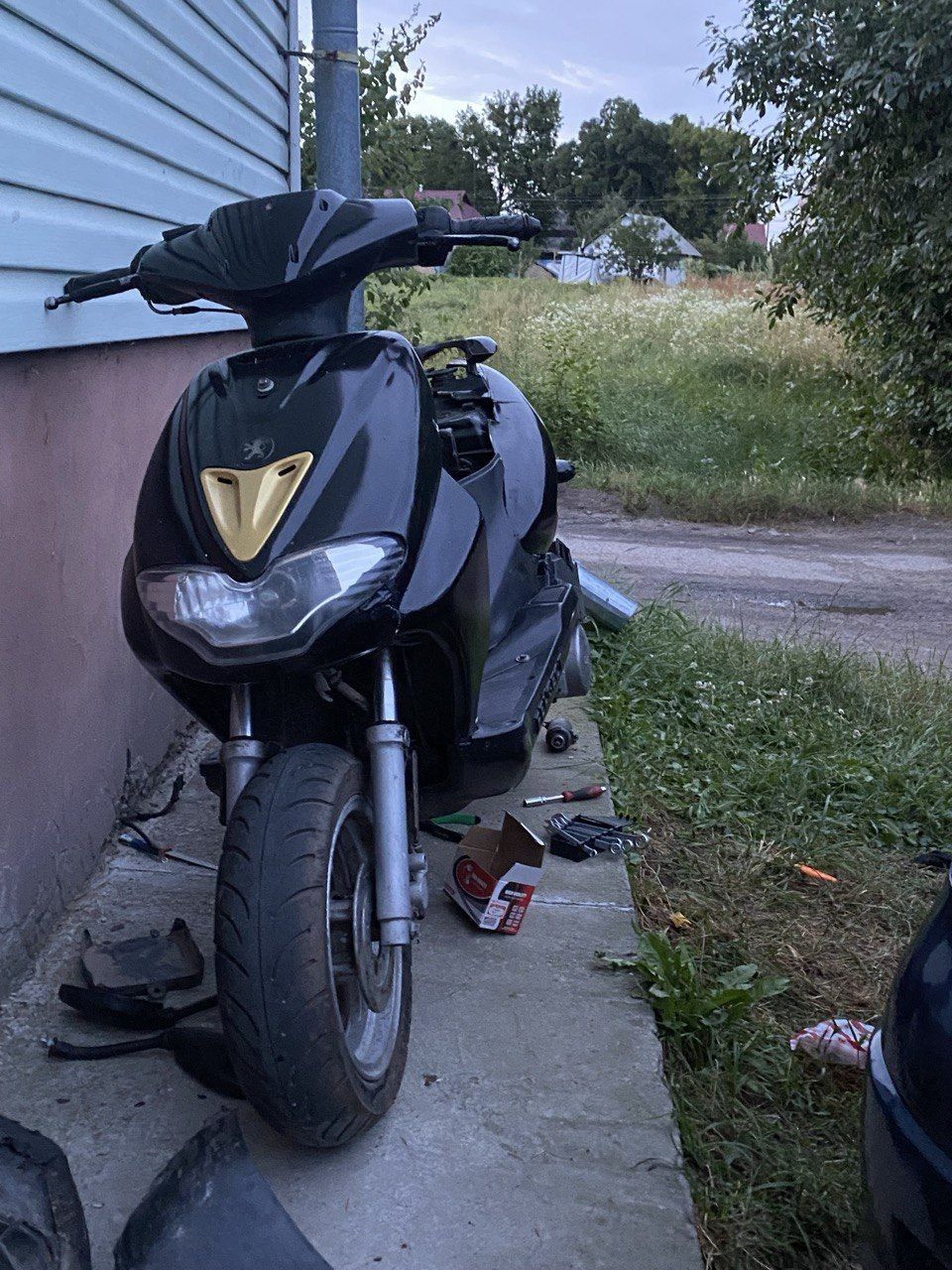 Скутер defiant 150 velon