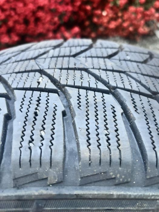 Продам зимові колеса 235/55 R19 105