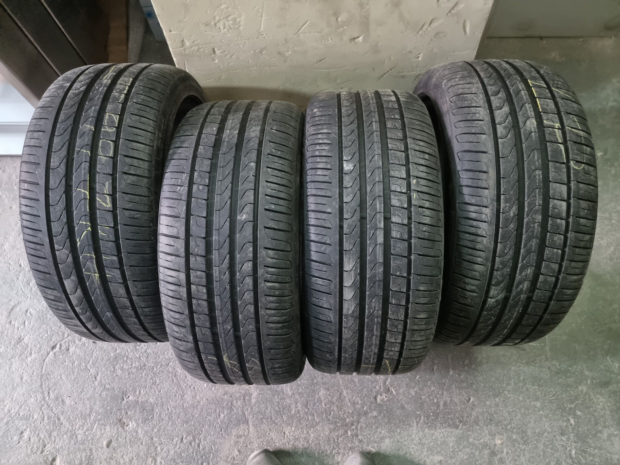 Opony letnie 245/40 R18