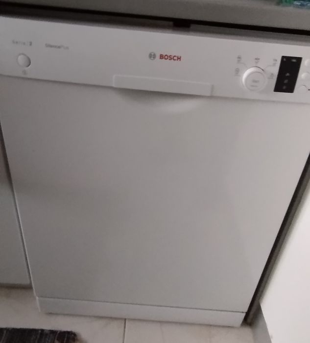 Máquina lavar loiça Bosch Serie 2 SilentPlus