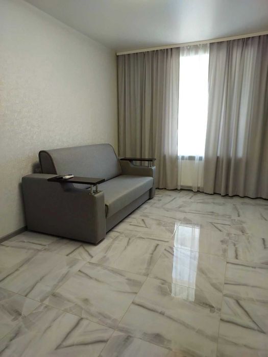 Оренда однокімнатної квартири, вул.Королеви Єлизавети 11