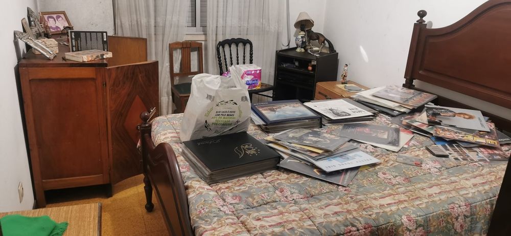 Recheio de casa móveis e alguns electrodomésticos