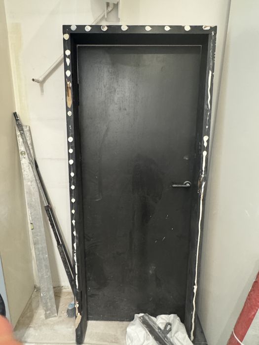 Drzwi debowe z oscieznica