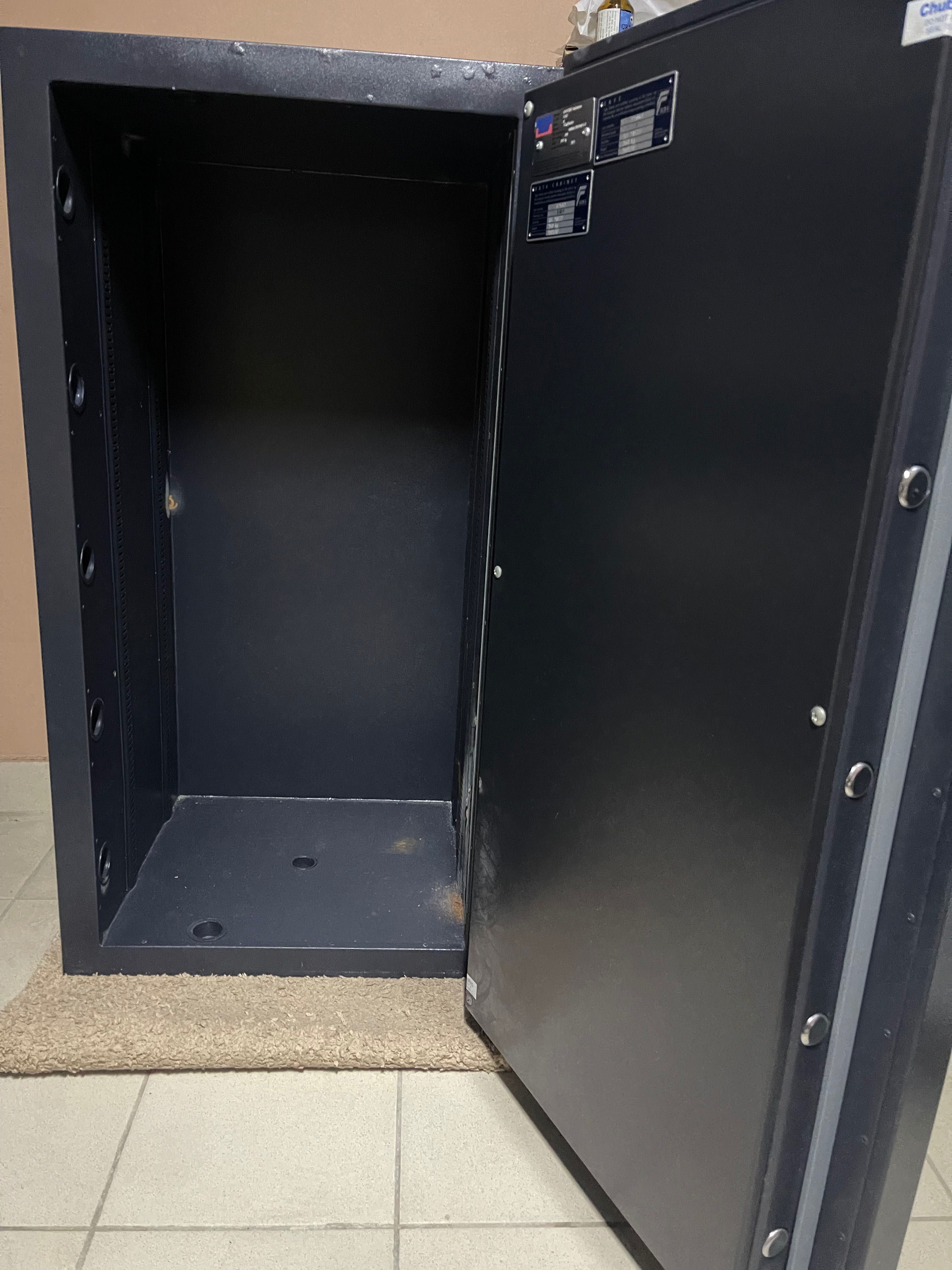 сейф ChubbSafes DuoGuard  200