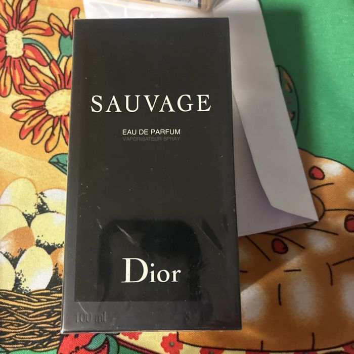 Чоловічий брутальний парфум Dior Sauvage оригінал