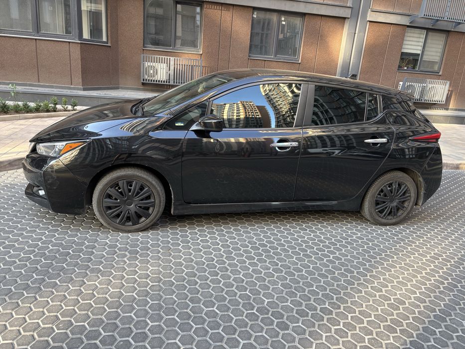 Nissan leaf 2018