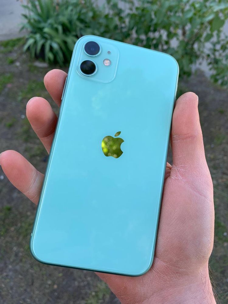 IPhone 11   на 64GB