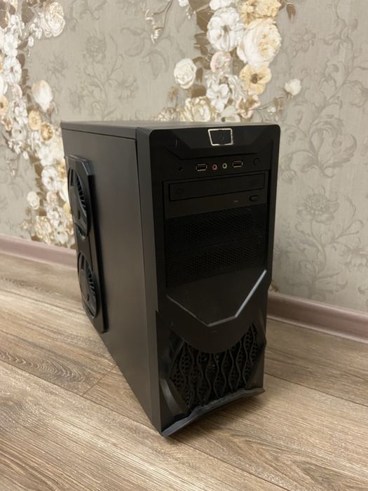 Компьютер для роботи та ігор