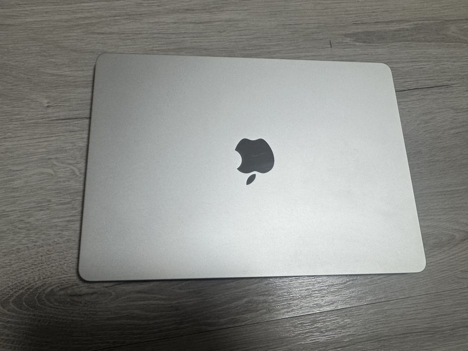 MacBook Air 13 8/256 МакБук