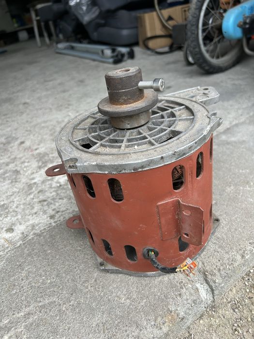 Pradnica generator wiatrak pralkowiec