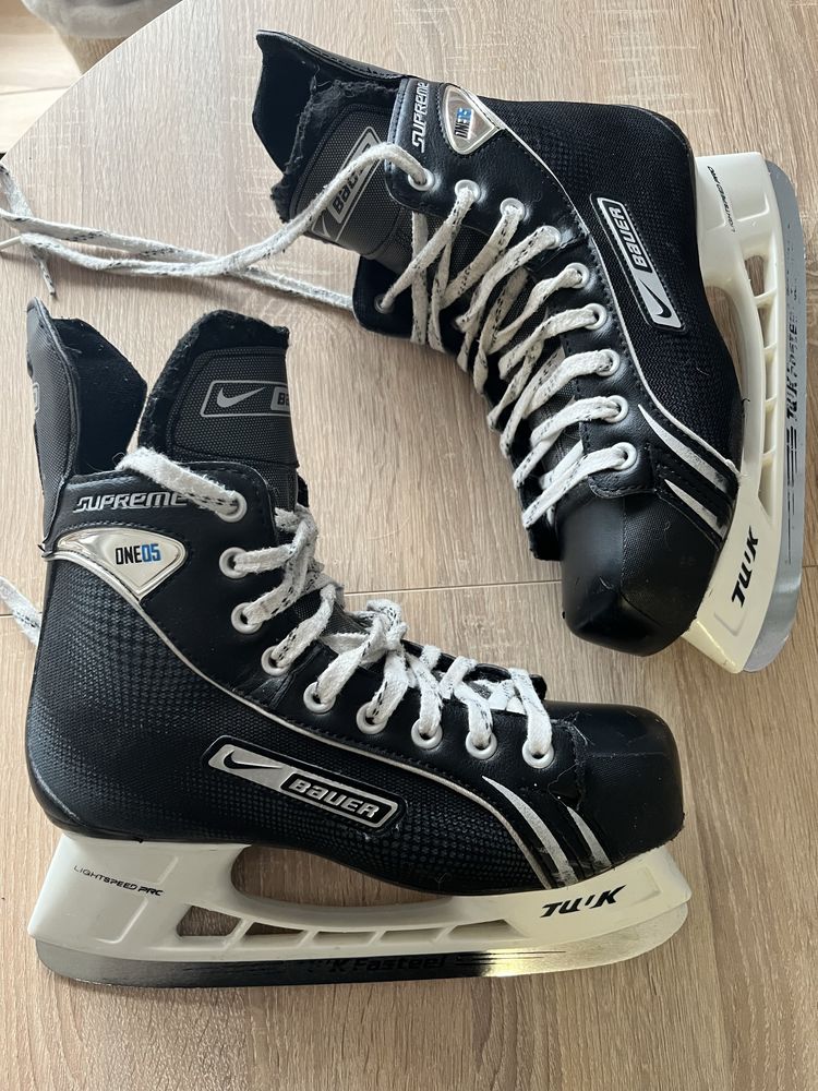 Łyżwy hokejowe nike bauer 42 holejówki