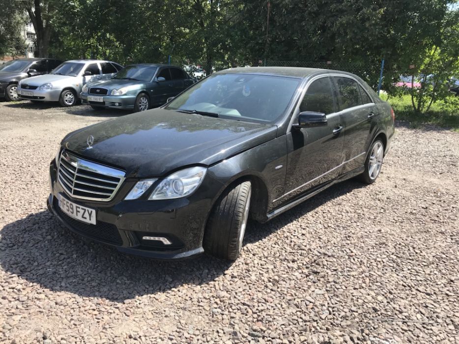 Авторозборка мерседес w212 e350 AMG шрот дзеркало телевізор підсилювач