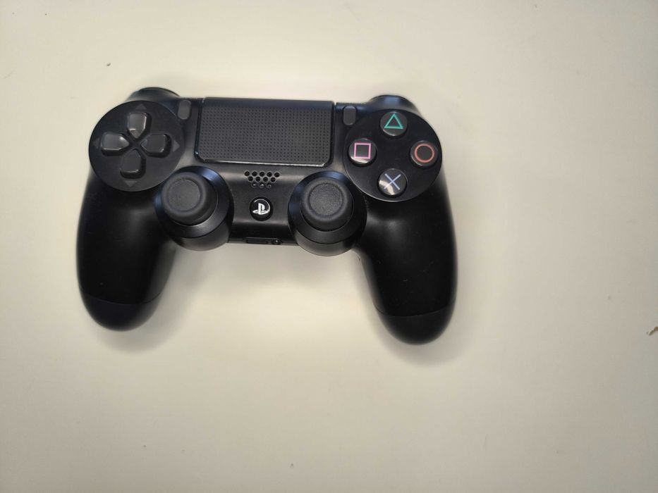 Vendo 2 Comandos PS4 | Originais | Venda conjunta ou individual