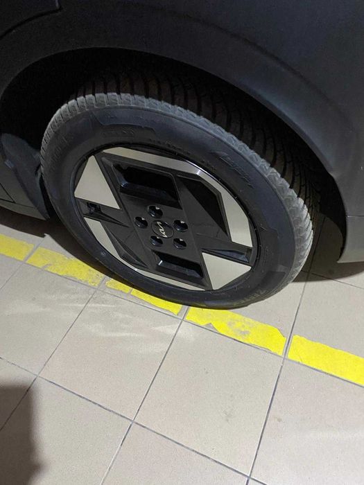 Opony KUhmo 215/60 R17 ECSTA PS71