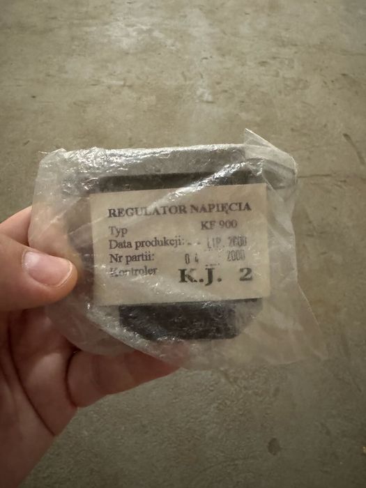 Regulator napięcia KF 900 – nowy, oryginalny