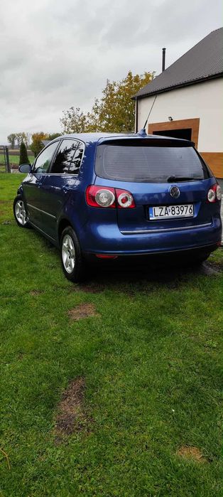 Sprzedam Volkswagena Golf 5 plus 1.6 MPI z Gazem
