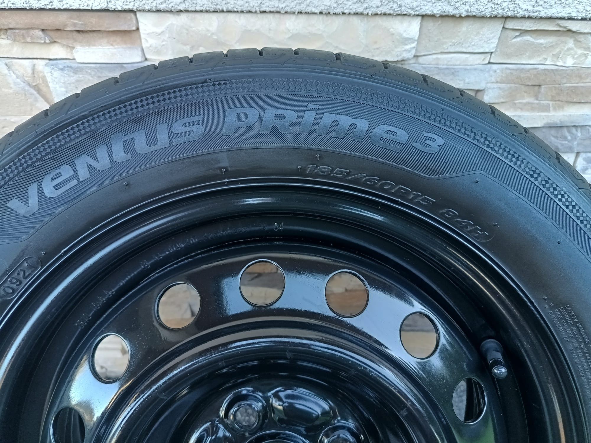 Komplet kół 185/60/R15 84h 4x100