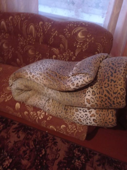 Продається дерев'яне ліжко