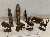 Várias esculturas feitas há mão
